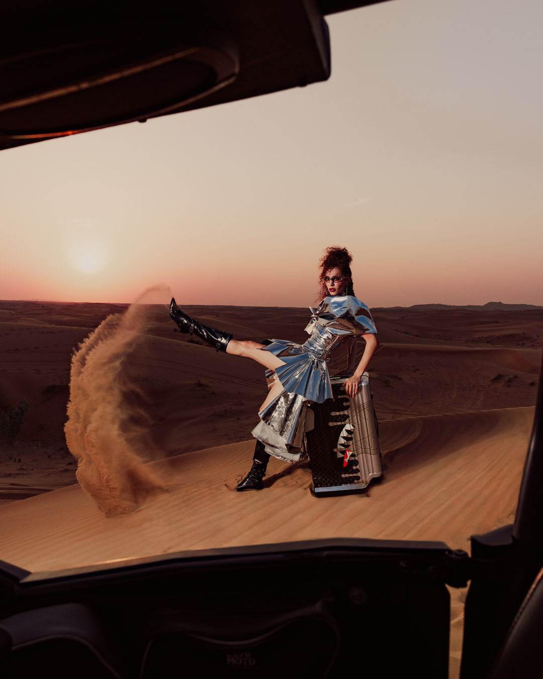 SPRAYGROUND® LUGGAGE SILVER SIDE DRIP FULL-SIZE LUGGAGE